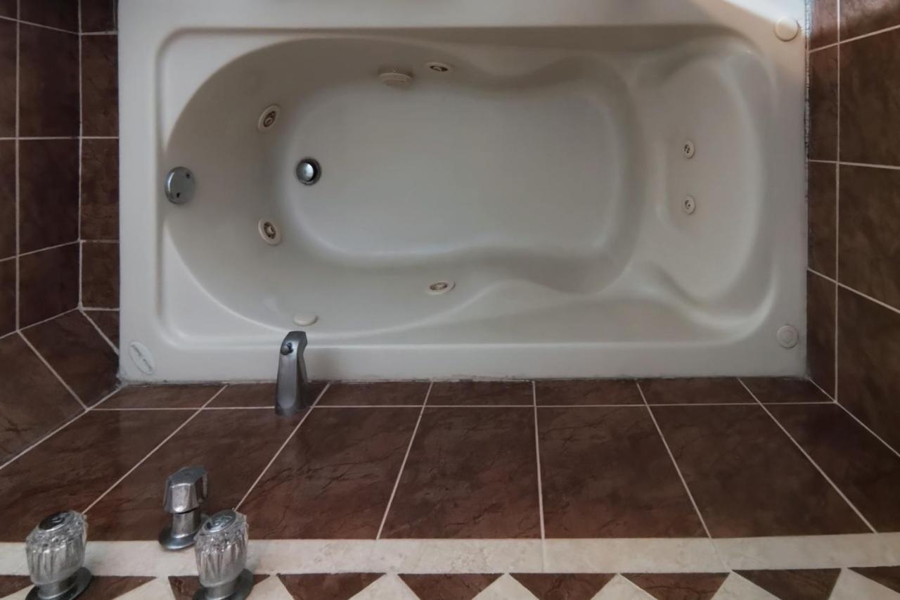 Hotel Boutique Charlotte Arandas Zewnętrze zdjęcie